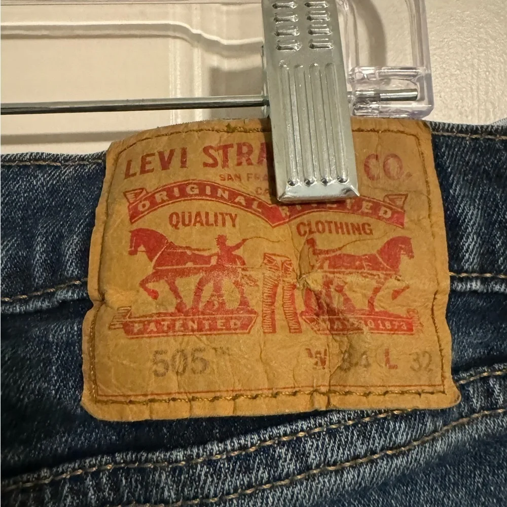 Levis size 34x32